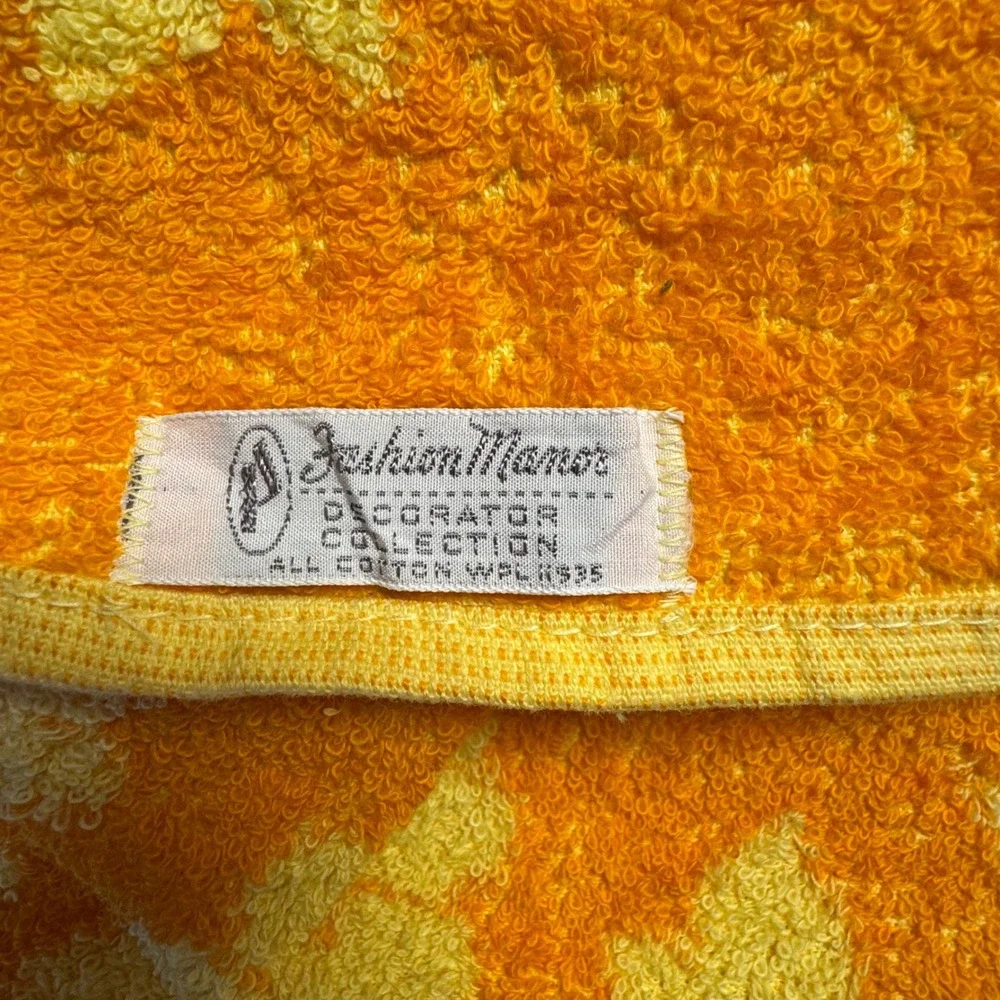 Vintage Fashion Manor Yellow Orange Floral Cotton Hand Towel Washcloth Set 70s